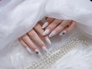 ネイル ENsalon AKIRAのネイルデザイン