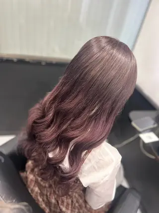 ロング 長田 麻友子のヘアスタイル