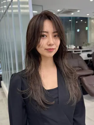 ロング ひかり/ショート /似合わせカラーのヘアスタイル