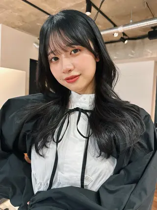 ロング カラー パーマ 🫧小顔×似合わせ× 透明感カラー🫧のヘアスタイル