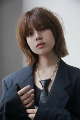 ミディアム カラー MAO SHIRATOのヘアスタイル