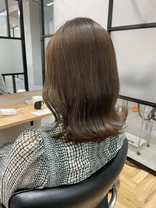 ミディアム カラー オリーブカラー 特化　　kaiのヘアスタイル
