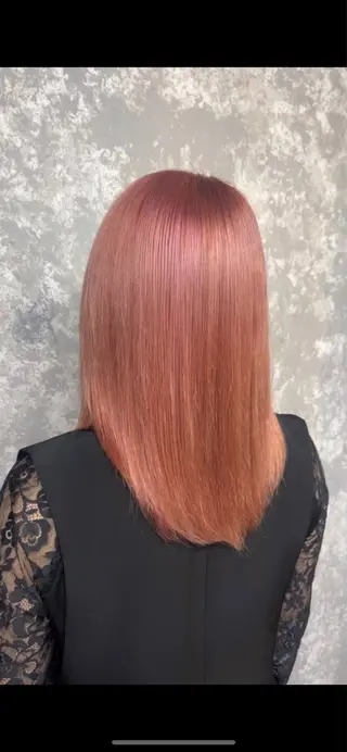 ミディアム ブリーチカラー💙 𝗠𝗜𝗞𝗨のヘアスタイル