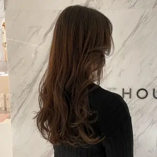 ロング 牧村 比菜乃のヘアスタイル
