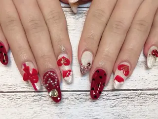 ネイル Rグループ felizのネイルデザイン