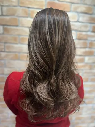 セミロング LucksiMie ginza 明松のヘアスタイル