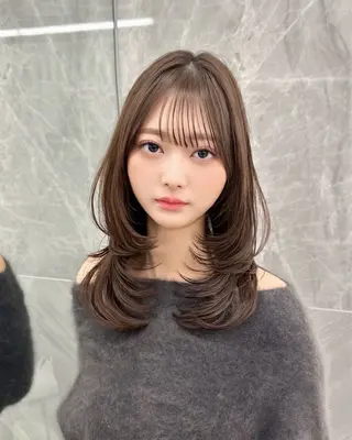セミロング 韓国顔まわり/前髪 /レイヤー/いつきのヘアスタイル