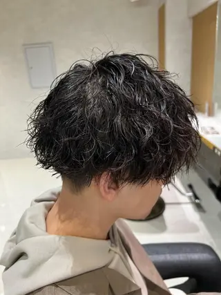 ショート パーマ メンズ 🪐メンズ特化 ヤマクラ　タイキのヘアスタイル