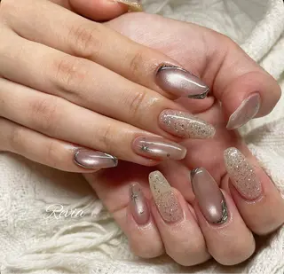ネイル revia所属・ERI Nailistのネイルデザイン