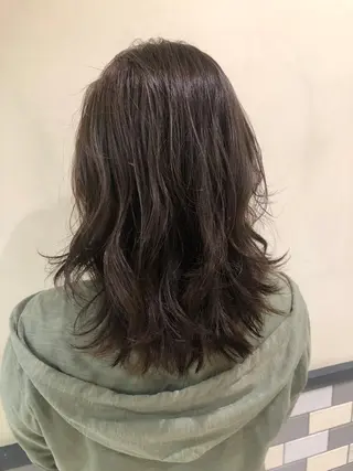 セミロング カラー ✳︎SERA✳︎ 平日のみご案内のマツエク・マツパデザイン