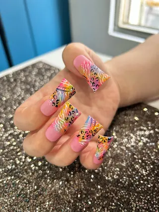 ネイル Nail Studio GOTHAM所属・高円寺駅からすぐ🌈 ネイルGOTHAMのネイルデザイン