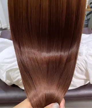 ロング 磯谷 朋のヘアスタイル