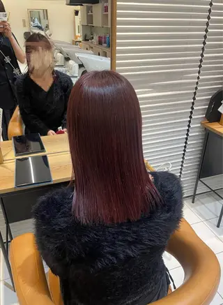 セミロング 🪸暖色艶カラー/ shiori🫧のヘアスタイル