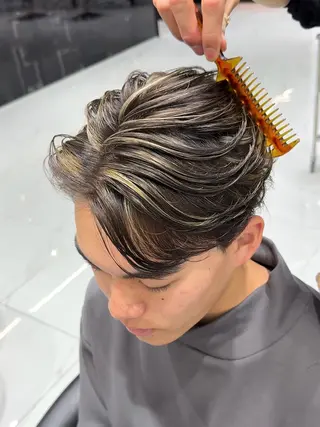 メンズ 白髪ぼかし/白髪 メッシュ/ゆうとのヘアスタイル