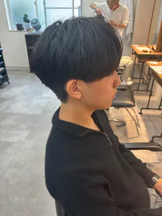 メンズ 男の理想を叶える🔥 メンズパーマ特化｜関のヘアスタイル