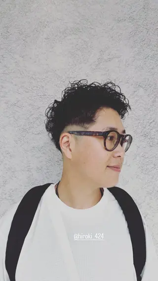 ショート パーマ メンズ 椎葉 祐也のヘアスタイル