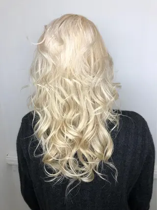 ロング カラー リルウヘアー 天王寺のヘアスタイル