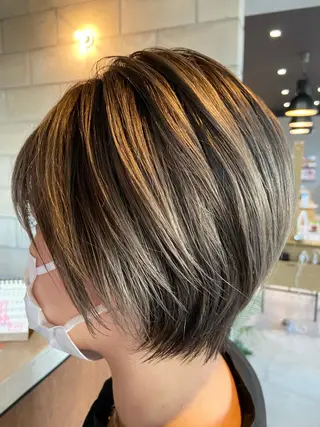 ミディアム 岡崎/髪質改善/ ハイトーン/鈴木進のヘアスタイル