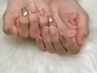 ネイル ERFOLG　GINZA横浜駅店所属・ERFOLG横浜店 石橋しのぶのネイルデザイン