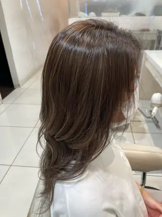 ロング カラー JERICHO HAIR所属・河野 由佳の眉毛・アイブロウイメージ