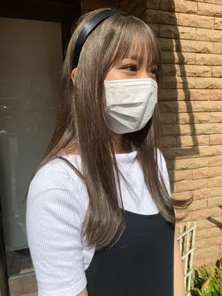 カラー 綾香 /透明感カラーのヘアスタイル