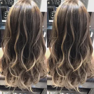 ロング KIRA✩.*˚小川 仁美のヘアスタイル