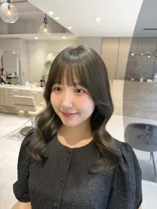 セミロング カラー ブリーチなしダブル カラー🧸🐺陽介のヘアスタイル