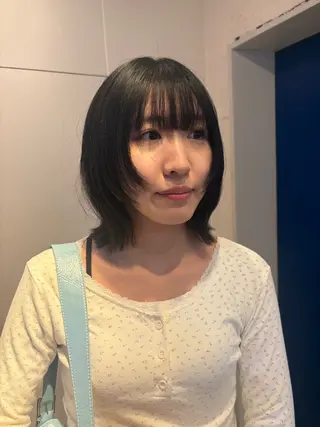 ミディアム カラー RIN／韓国ヘア レイヤーカットのヘアスタイル