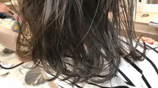 ミディアム カラー パーマ ウエモト タク ショート/レイヤーのヘアスタイル