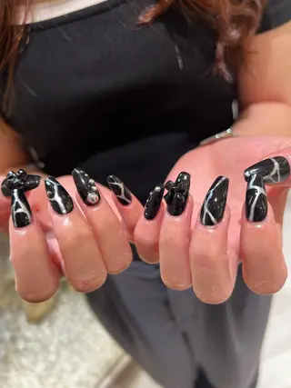 ネイル なぽ ❤︎ y2k/韓国nailのネイルデザイン