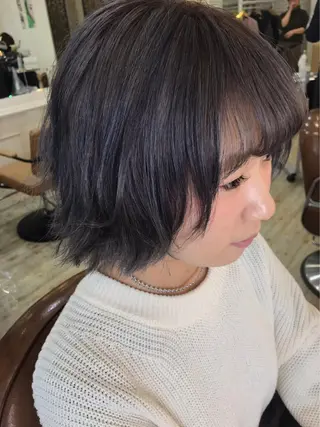 ショート カラー 平内 賢人のヘアスタイル