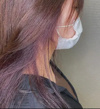 カラー 上出 萌季のヘアスタイル