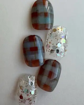 ネイル une／YUKINA 🫧大人nuanceのネイルデザイン