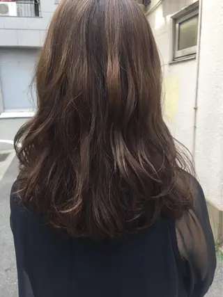 ミディアム カラー クオーレ hairのヘアスタイル