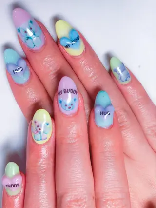 ネイル bijou所属・相馬 礼菜のネイルデザイン