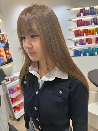 ロング 垢抜け/レイヤー/ ハイトーン/アスナのヘアスタイル