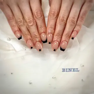 ネイル BINEL REINAのネイルデザイン