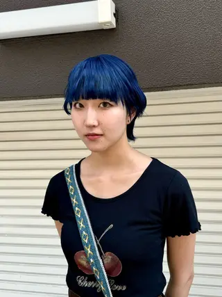 ショート INORI|艶カラ ー|フェイスレイヤーのヘアスタイル