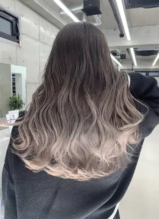 ロング BOTANIUM by Rr SALON所属・山田 絵里菜のヘアスタイル