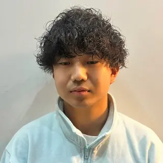 ミディアム カラー パーマ メンズ メンズ支持No. 1 🥇メンズ特化吉田のヘアスタイル