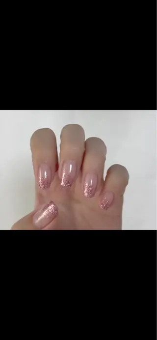 ネイル 長さだし専門店）H‘ami nailsalon新大久保所属・金子 希のネイルデザイン