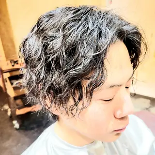 ミディアム パーマ 谷川 一成のヘアスタイル