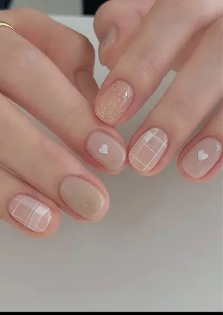ネイル 💅E•U•B NAIL🌹所属・横浜市中区曙町 ネイルE·U·Bのネイルデザイン