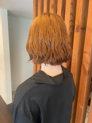 ミディアム パーマ リカ/ハイトーン ・オリーブ🍀のヘアスタイル