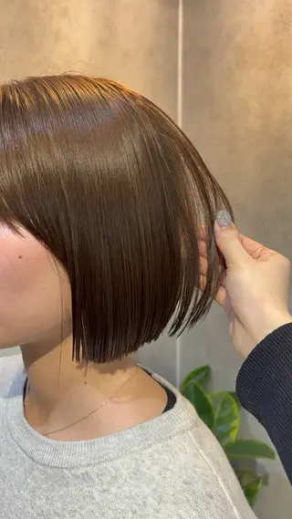 ショート 赤みオフの透明感職人 /ケア重視の美髪施術のヘアスタイル