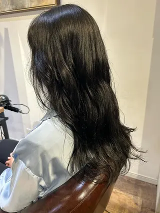 ロング MILLOR “ミラー”のヘアスタイル