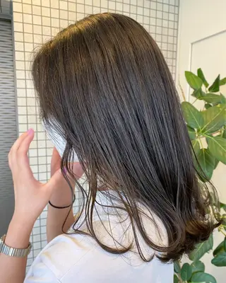 セミロング カラー 透明感カラー 🩰asumiのヘアスタイル