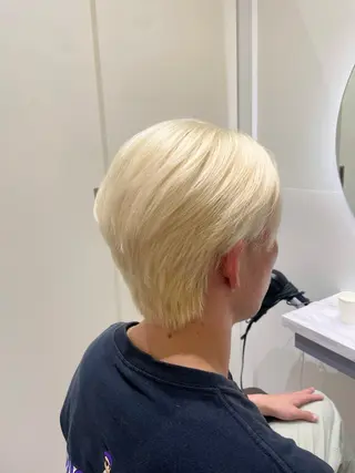 カラー メンズ フェザーパーマ/ スペインカールのヘアスタイル