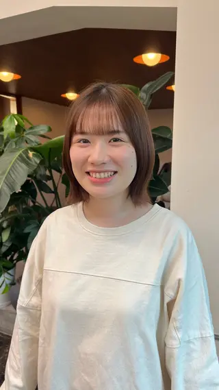 ショート Garland 表参道所属・ミディアムレイヤー/ 艶カラー🎀　emiのヘアスタイル