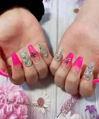 ネイル Lakkus T－CHIのネイルデザイン